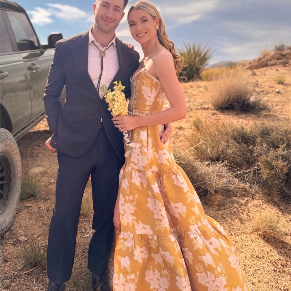 V. Chapman Dress Vivian Yellow Gold Floral Formal Gown - Picture 8 of 8